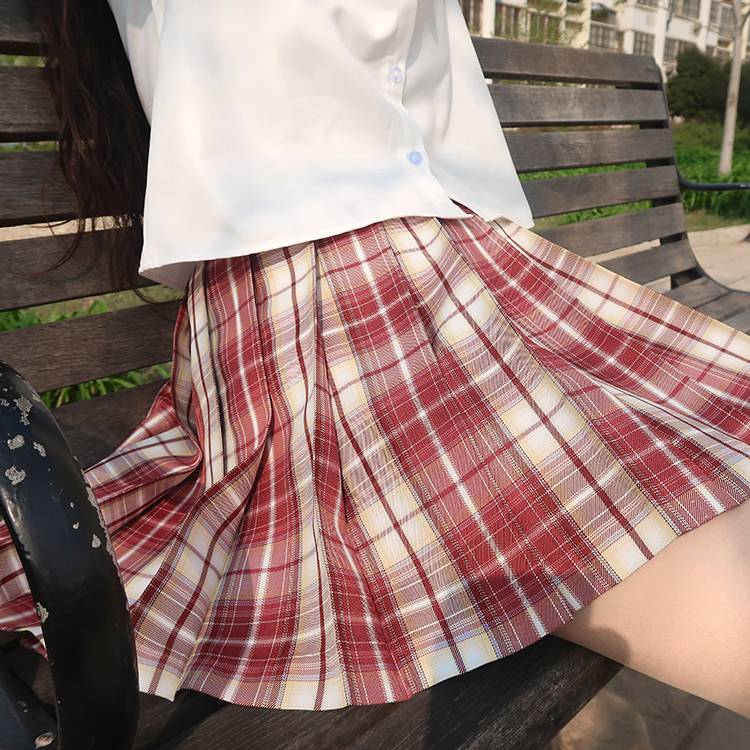 [Strawberry cheese] One-foot jk hand-painted original plaid skirt western-style skirt